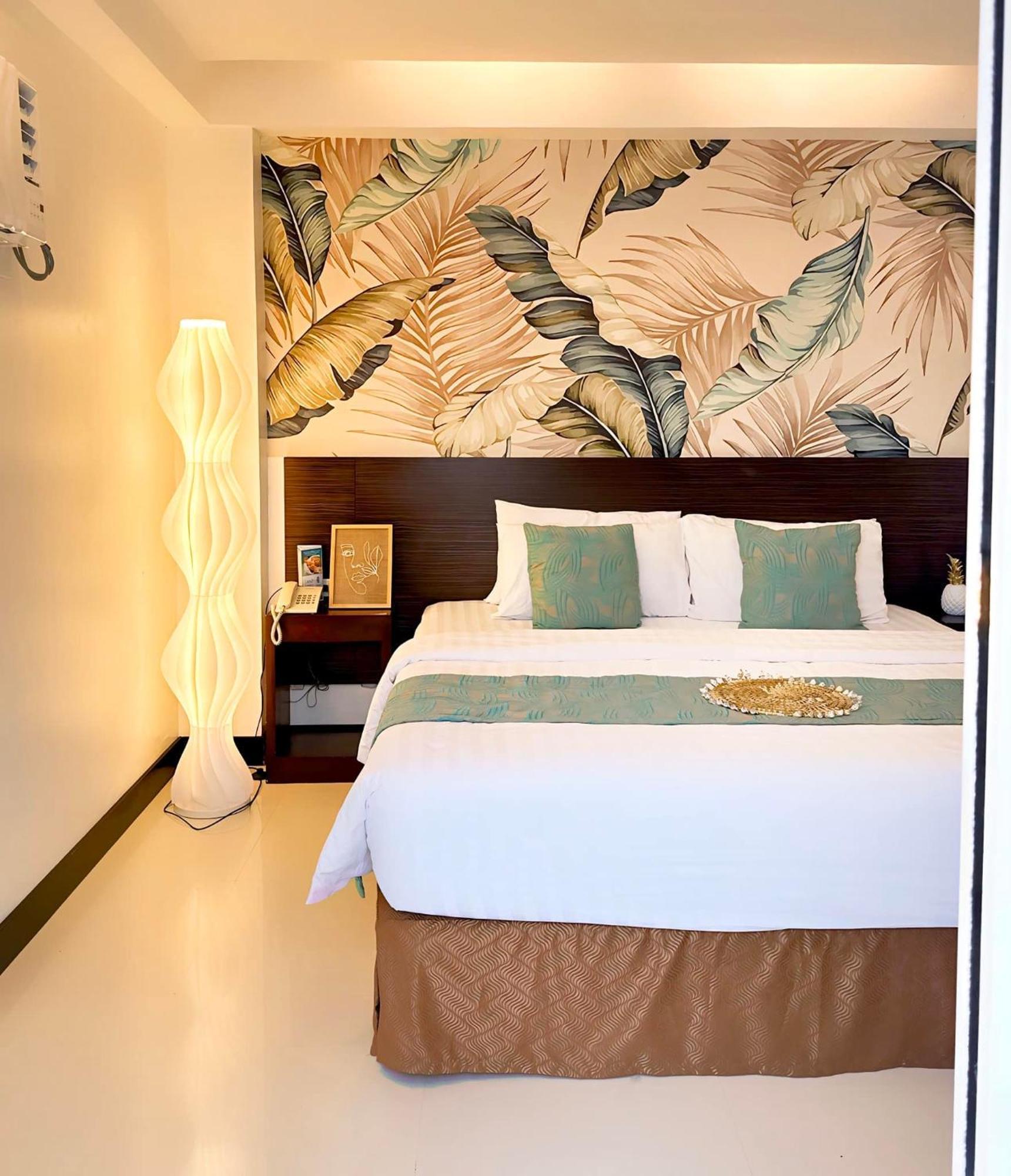 Jony'S Boutique Hotel Balabag  Екстериор снимка
